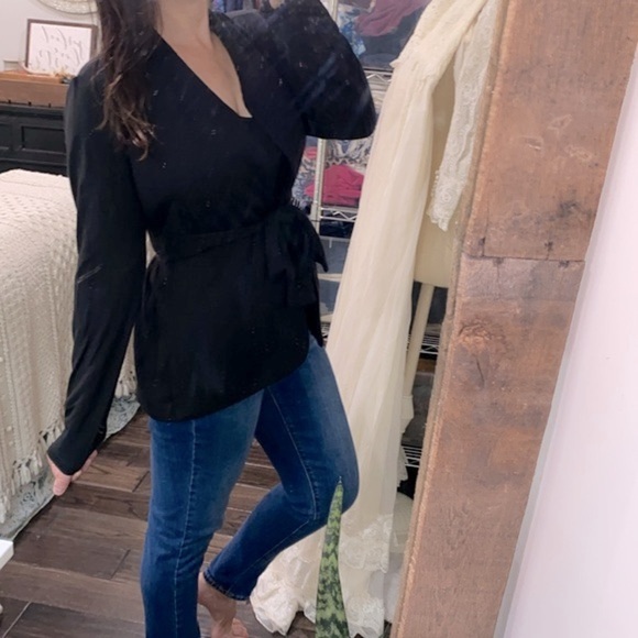 T Tahari black jacket size small - Picture 1 of 6